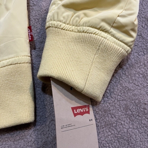 Levi's NWT  Popcorn Yellow Women's Melanie Newport XS Bomber Jacket - Picture 7 of 9